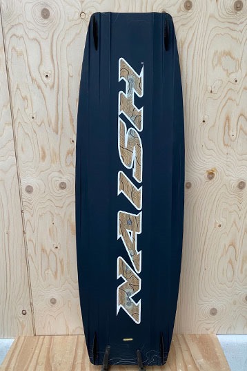 Naish-Monarch 2023 S27 (DEMO)