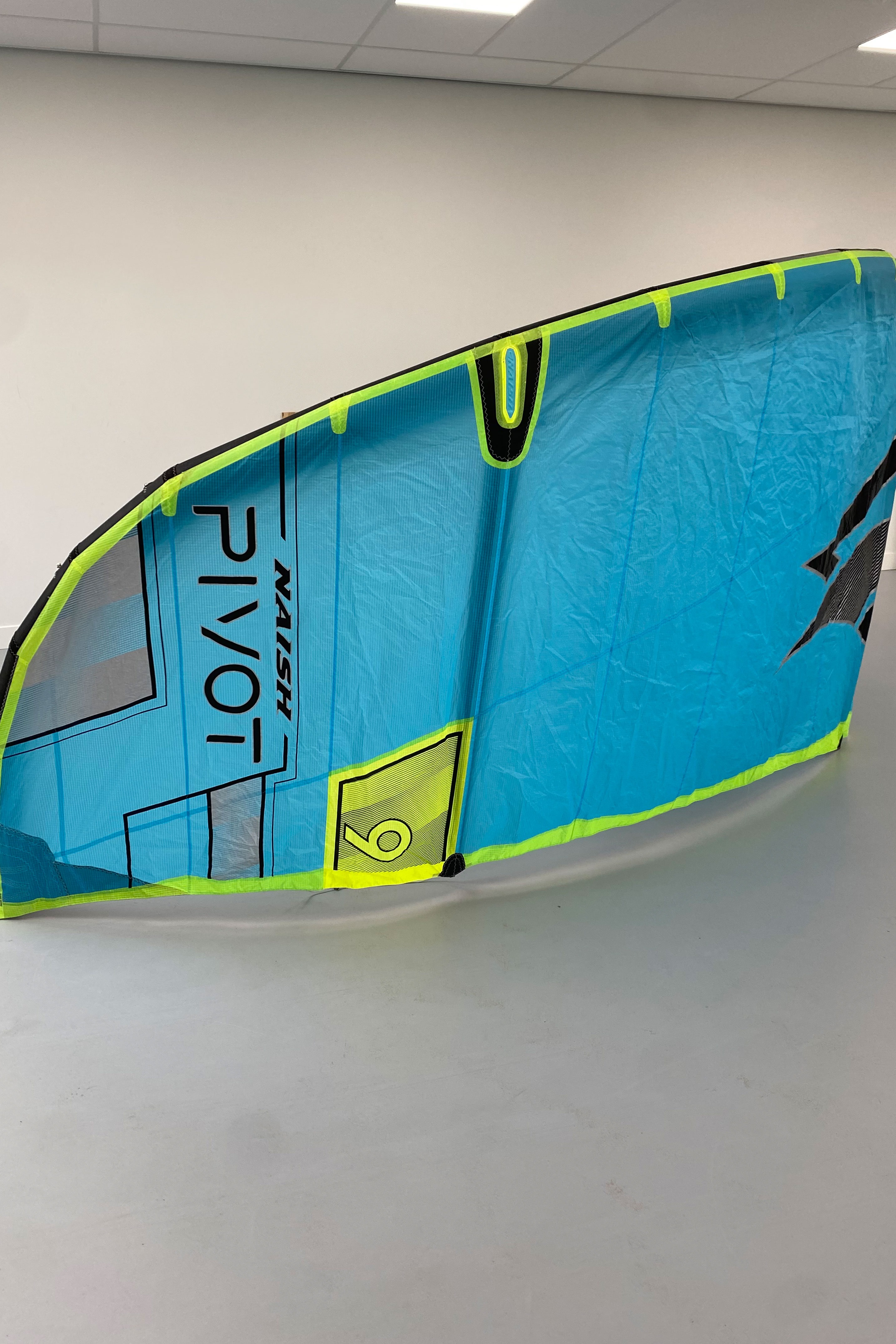 Naish-Pivot 2024 Kite (DEMO)