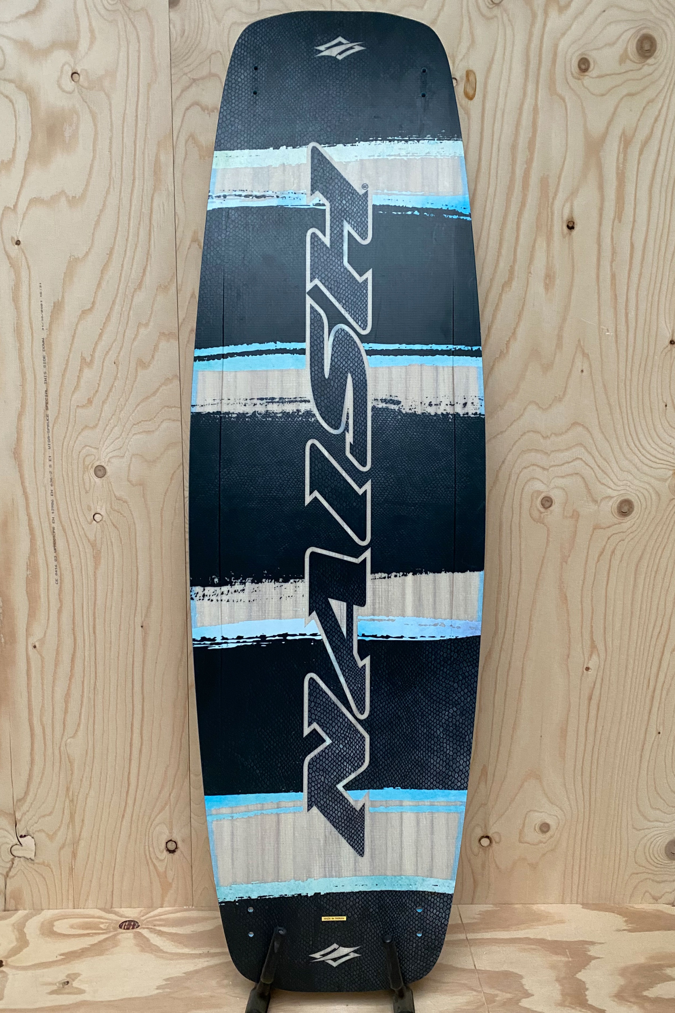 Naish-Traverse 2024 Kiteboard (DEMO)