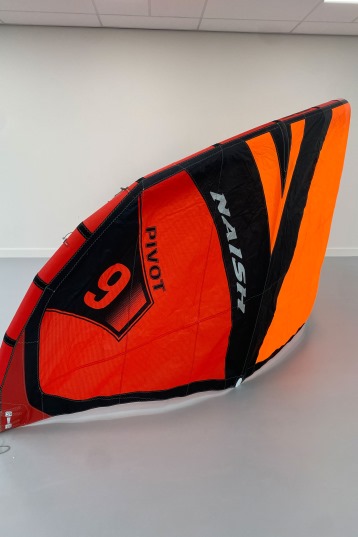 Naish-Pivot 2022 Kite (2nd)