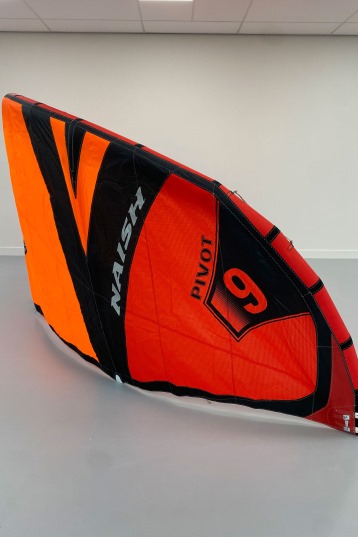 Naish-Pivot 2022 Kite (2nd)